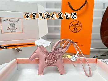 Hermès Horse Pegasus Keychain Code HM5210-08