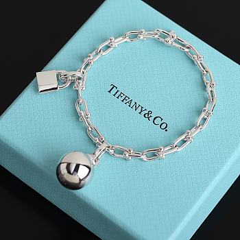 Tiffany & Co Bracelet Code 0082-01