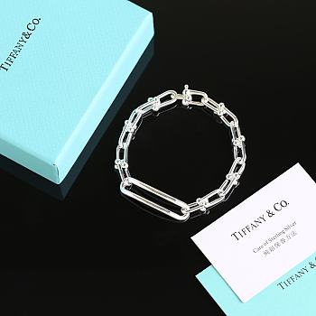 Tiffany & Co Bracelet Code 0082-04