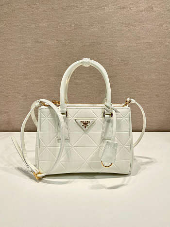 Prada Bag with Stitching-PR2105 Size 20x15x9cm
