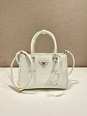 Prada Bag with Stitching-PR2105 Size 20x15x9cm - 2