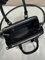 Prada Crystal Galleria P31620 Size 18x12x8cm - 6