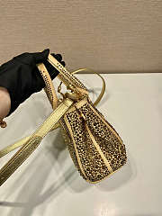 Prada Crystal Galleria P31621 Size 18x12x8cm - 6