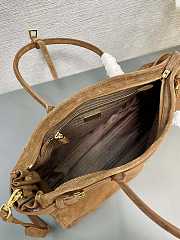 Prada Lus Solf Bag P02308 Size 32x15x13cm - 4
