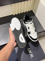 Dior B57 Low Top Sneaker Code D0913B-02 - 4