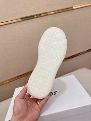 Dior Oblique Pattern Sneakers Code 06B50-04 - 3