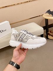 Dior Oblique Pattern Sneakers Code 058B60-02 - 2