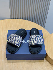 Dior Slide Code D0027-03 - 2