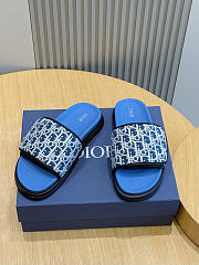 Dior Slide Code D0027-04 - 3