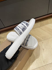 Dior Slide Code DI0142-01 - 2