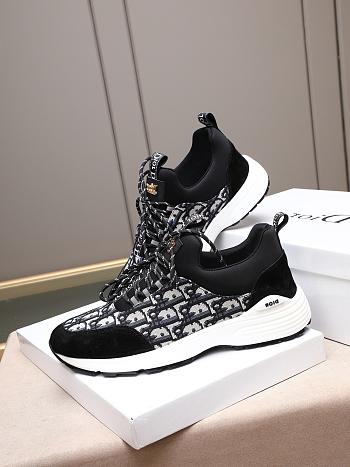Dior Sneaker Oblique Cannage Code 04B50-02