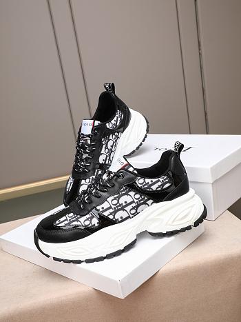 Dior Sneaker Oblique Cannage Code 04B50-04