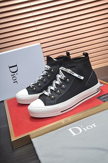 Dior Walk'n' Sneaker High Top Macrocannage D25B60-02
