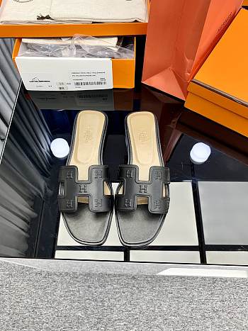 Hermes Woman Slides Code HM0022-01