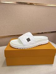 Louis Vuitton Slide Code LV606A-03 - 2