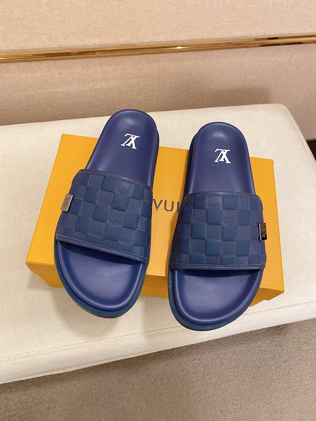 Louis Vuitton Slide Code LV606A-05 - 1