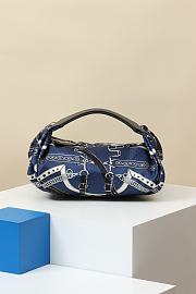 Hermes Balusoie Silk With Hunter HM5217 Size 32x24x12cm - 3