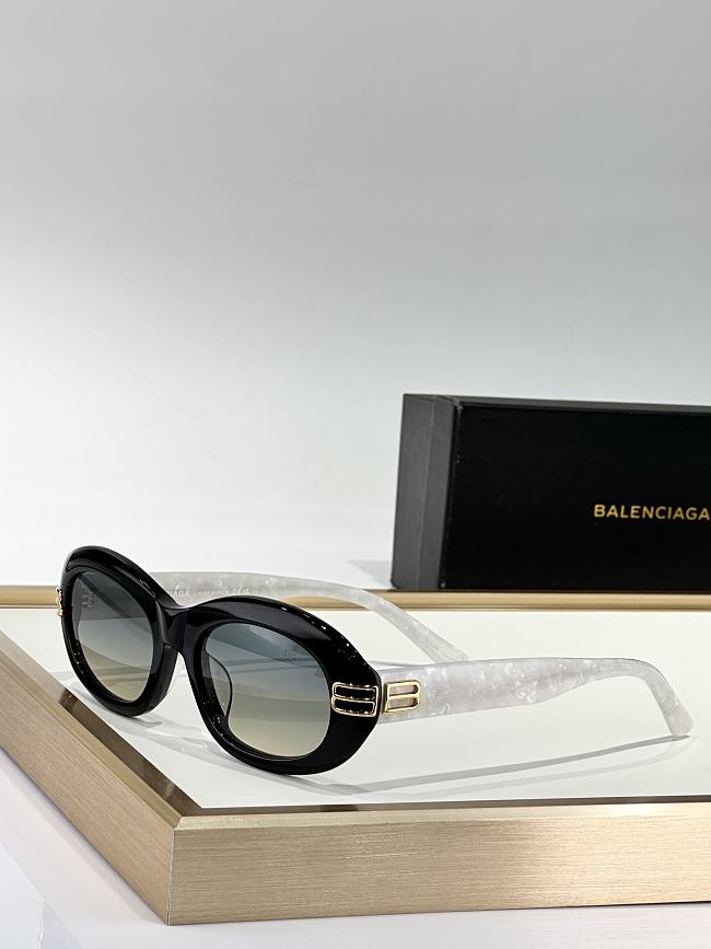 Balenciaga Glasses B000-04 - 1