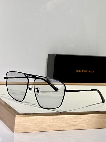Balenciaga Glasses B005-04