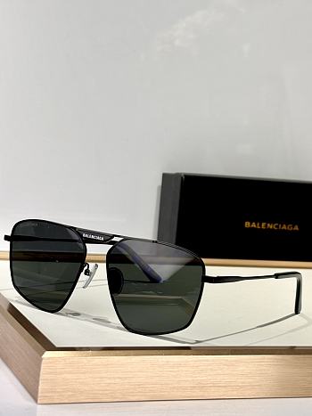 Balenciaga Glasses B005-07