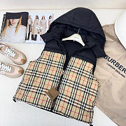 Burberry Women's Down Vest Jacket Code AC2256-01 - 5