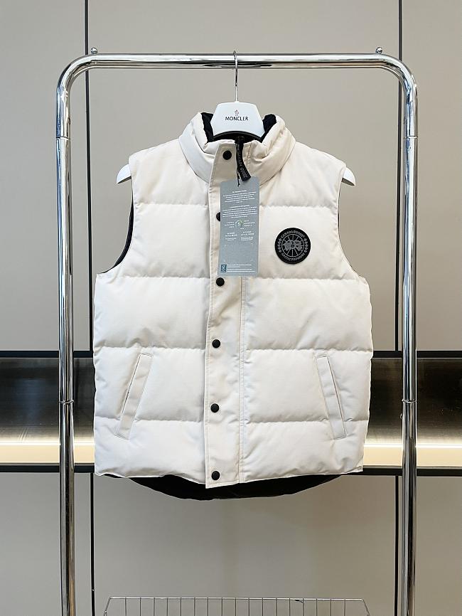 Canada Goose Down Vest CG3130-07 - 1