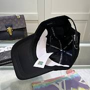 Calvin Klein Cap Code CK5210-01 - 3