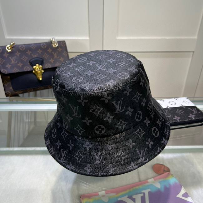 Louis Vuitton Baseball Cap LV2002 - 1