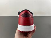Air Jordan 1 Retro Low OG Chicago (2025) HQ6998-600 - 4