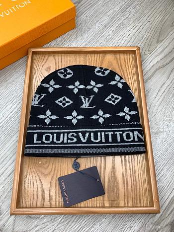 Louis Vuitton Beanie Code LV0010-02