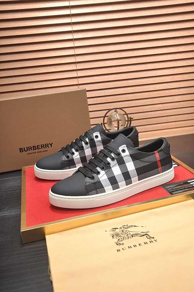 Burberry Suede And House Sneaker B0056 - 1