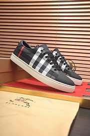 Burberry Suede And House Sneaker B0056 - 5