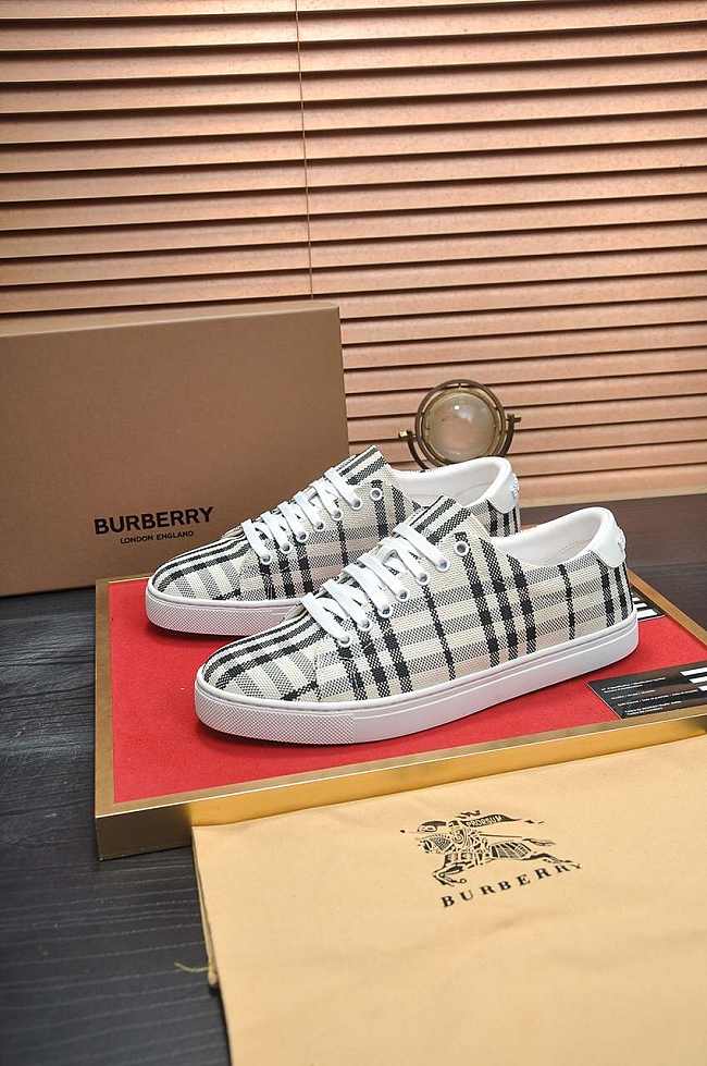 Burberry Suede And House Sneaker B0058 - 1