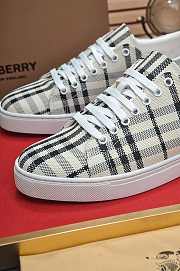 Burberry Suede And House Sneaker B0058 - 4