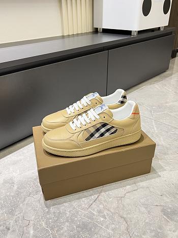 Burberry Terrace Sneakers B5216