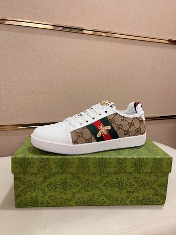 Gucci Ace Embroidered Bees GG5618