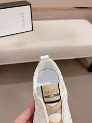 Gucci Men's Signature Sneaker Code GG960B - 5