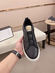Gucci Men's Signature Sneaker Code GG961B - 6
