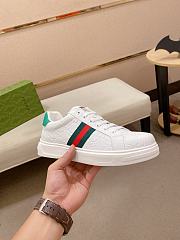Gucci Men's Sneaker Code GG9114B - 2