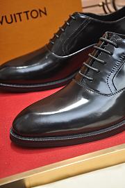 Louis Vuitton Loafer Lace-up LV5741 - 2