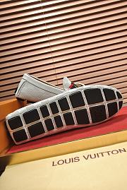 Louis Vuitton Loafer Men's LV2682 - 4