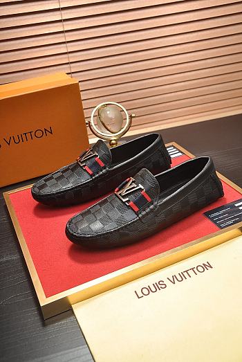 Louis Vuitton Loafer Men's LV2683