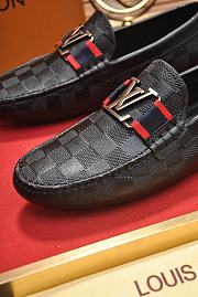 Louis Vuitton Loafer Men's LV2683 - 6