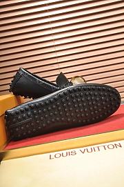 Louis Vuitton Loafer Men's LV2684 - 3