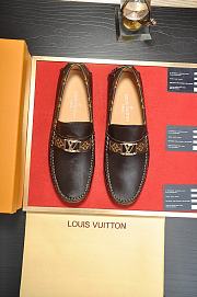 Louis Vuitton Loafer Men's LV2686 - 4