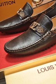 Louis Vuitton Loafer Men's LV2686 - 6