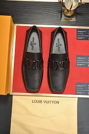 Louis Vuitton Loafer Men's Mocassins LV2582 - 3