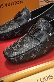Louis Vuitton Loafer Men's Mocassins LV2585 - 6