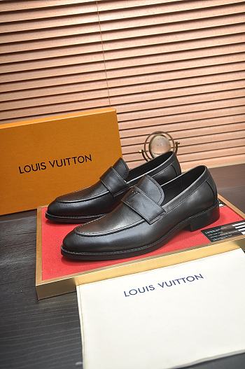 Louis Vuitton Nikimo Loafer LV3645