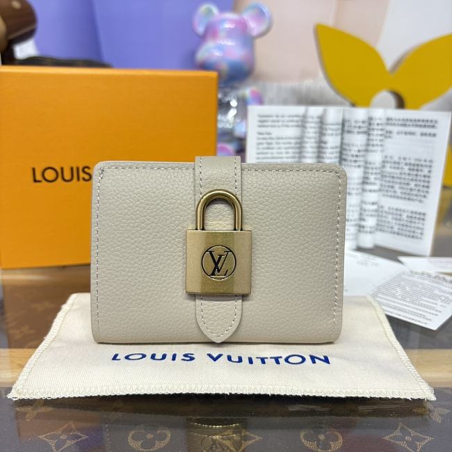 Louis Vuitton Wallet M12410 Size 11x8.5x2cm - 1